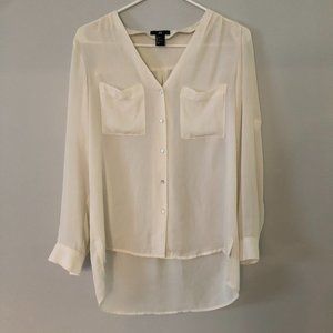 Botton-down V-neck Blouse